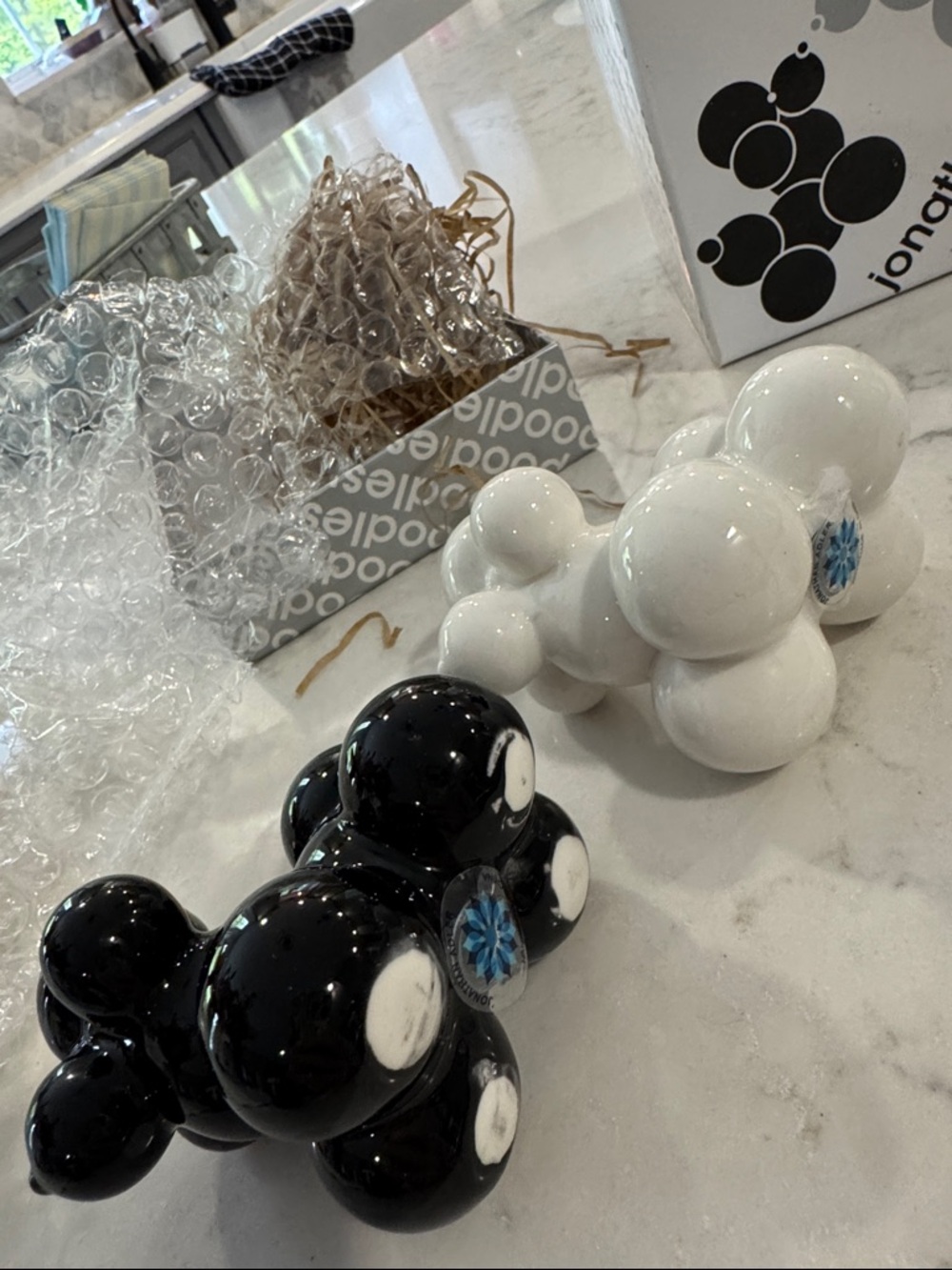 Jonathan Adler poodles balloon Salt & Pepper Shaker Set - Black and White NWT - Picture 2 of 7